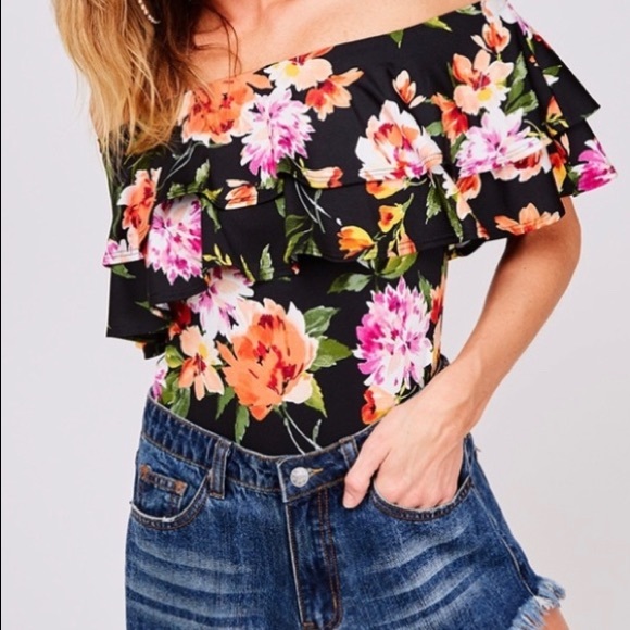 🆕FLORAL BODYSUIT💕 - Picture 4 of 5